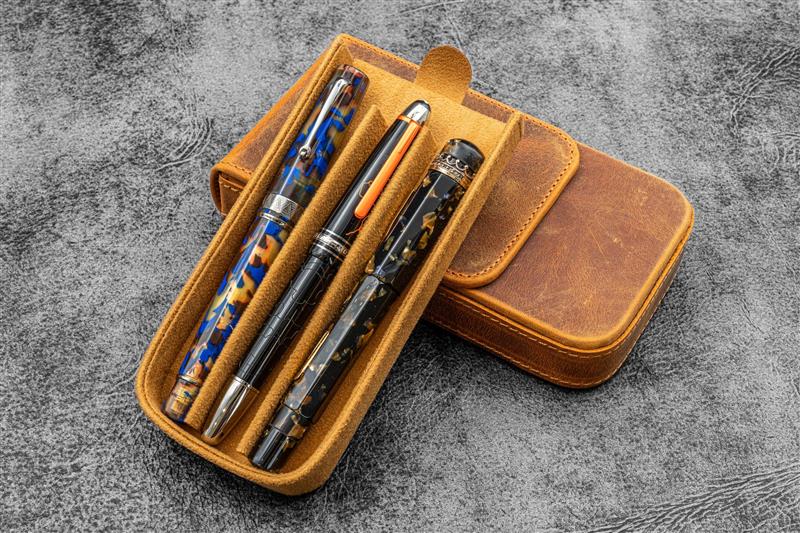 Galen Leather Magnum Opus 3 Slots Hard Pen Case with Removable Pen Tray - Crazy Horse Brown
