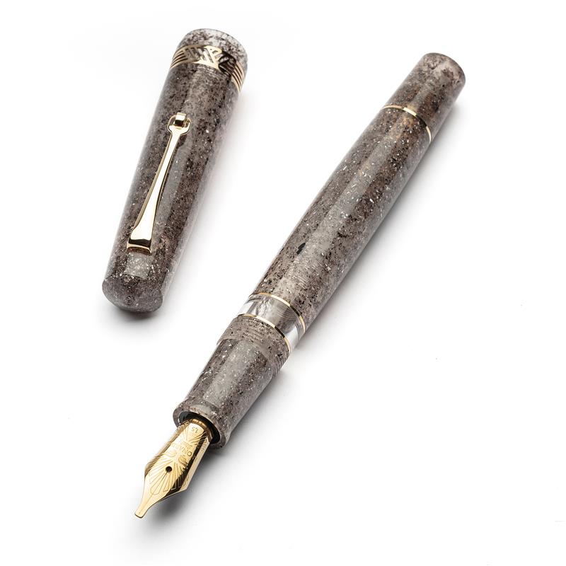 Leonardo Momento Magico Sand GT Fountain Pen - Stilografica