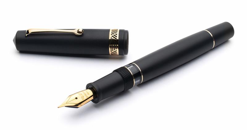 Leonardo New Momento Magico Matte Black GT Fountain Pen - Stilografica