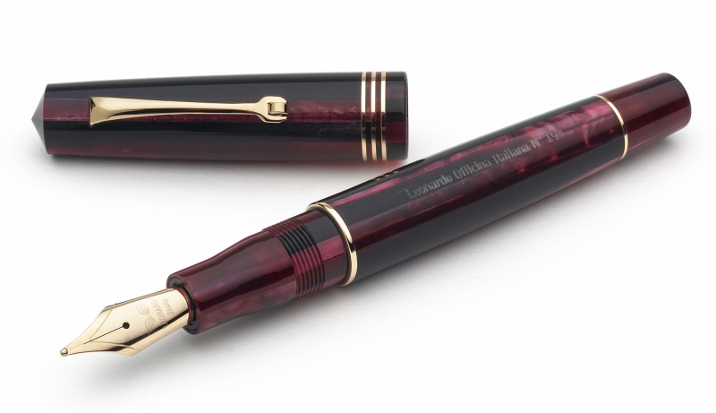 Leonardo Momento Zero Prugna GT 14k Gold Nib - Fountain Pen - Stilografica