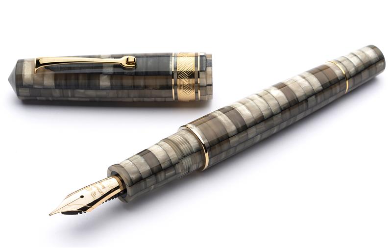 Leonardo Mosaico Chiaroscuro GT - 14k Gold nib Fountain Pen - Stilografica