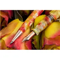 Aurora Caleidoscopio Luce Gialla Fountain Pen - Stilografica