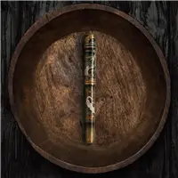 Namiki 105th White Rabbit Fountain Pen - Stilografica