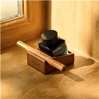 Wearingeul Ink & Pen Rest